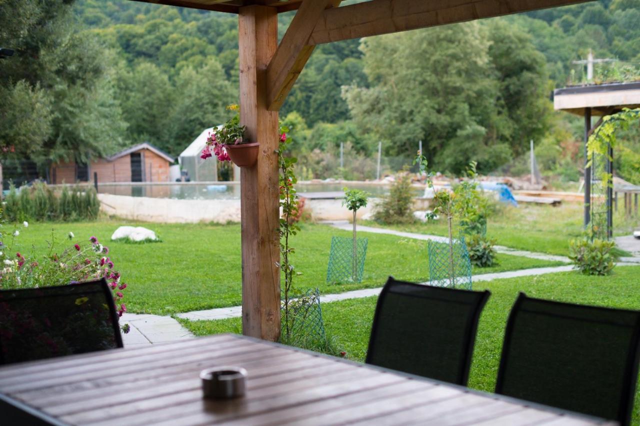 Aparthotel Cedar Crest à Rîşnov Extérieur photo